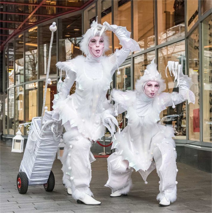 Witte draakjes boekt u bij www.kwekel-evenementen.nl